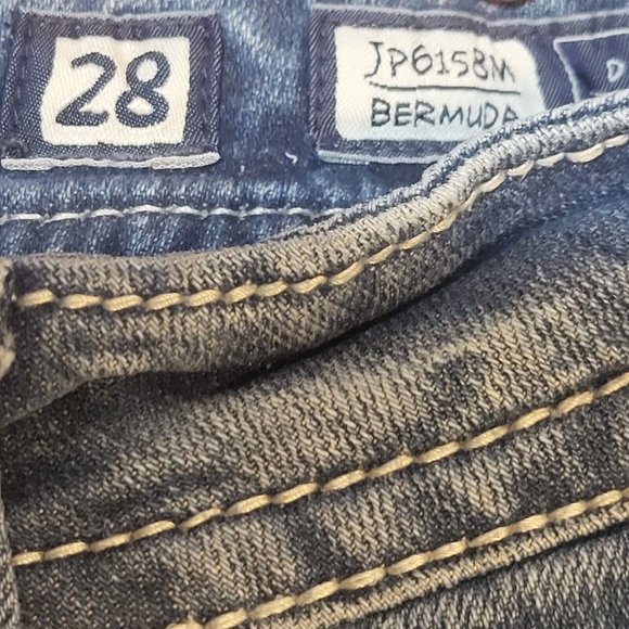 Miss Me Shorts Women's 28 Bermuda Mid Rise Flap Pocket Embellished Denim Shorts - Picture 9 of 16